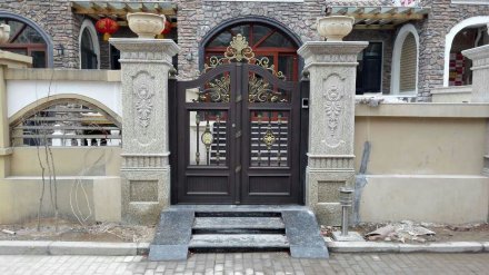 <b>濰坊鋁藝大門外觀美的體現(xiàn)？</b>
